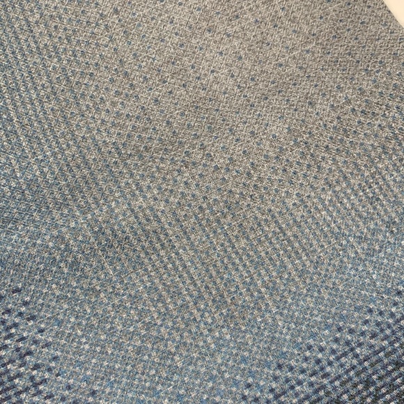 Emporio Armani Scarf - Picture 5 of 7